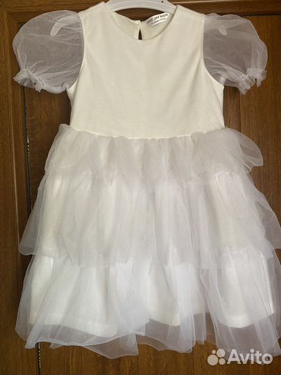 Платье для девочки новое
