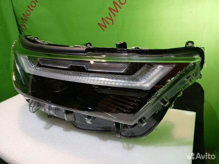 Фары Toyota Rav 4 axaa52 Premium XLE