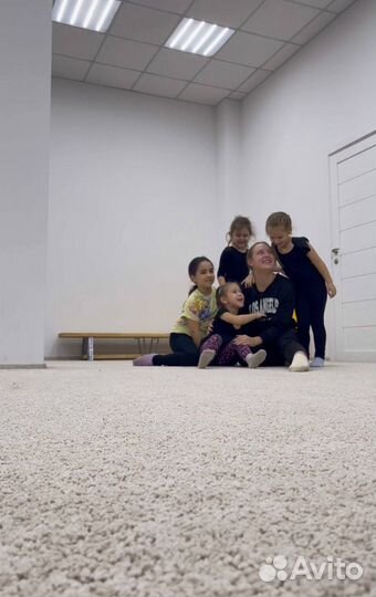 Тренер по художественной гимнастике