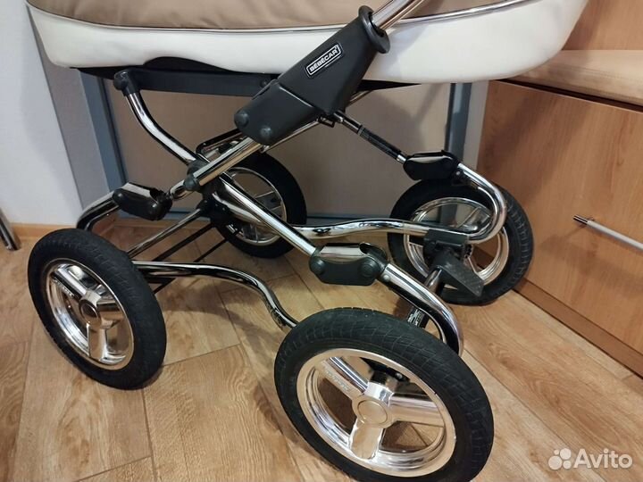 Коляска для новорожденных