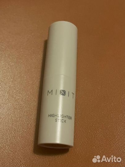 Mixit хайлайтер стик