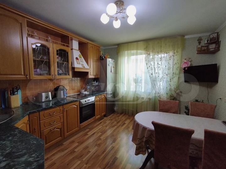 3-к. квартира, 96 м², 8/9 эт.