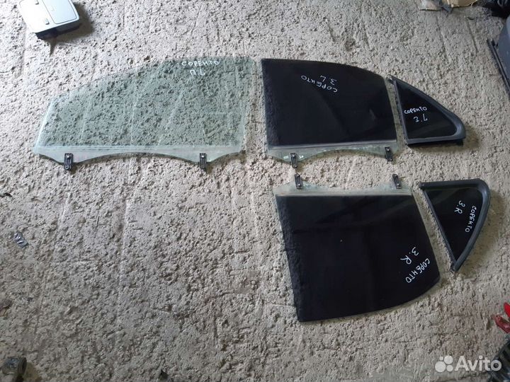 Kia Sorento 1 BL стекло