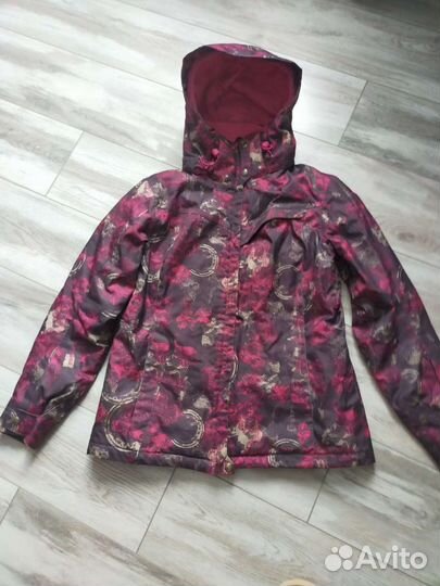 Горнолыжная куртка женская 46 48
