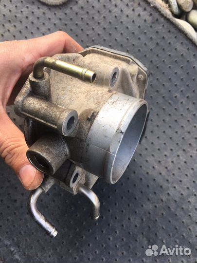 Дроссельная заслонка 12 AZ-FE 2.0 2.4 22030-28060