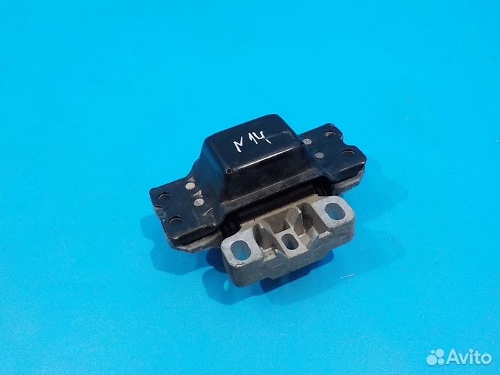 Опора двигателя (подушка) левая skoda Octavia A5