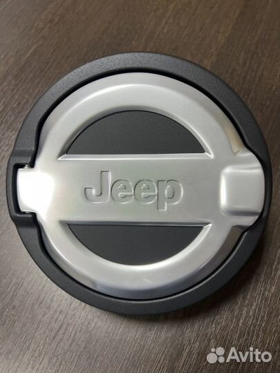 Лючок топливного бака Jeep