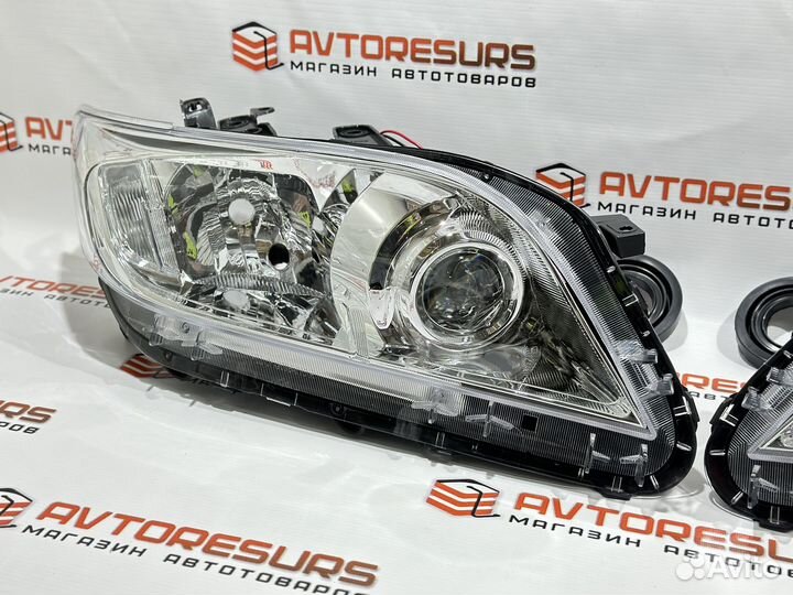 Фары Toyota Rav4 30 кузов 2010-2011 год новые HLL