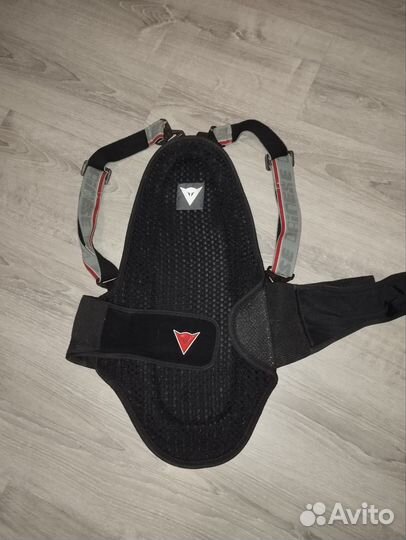Защита спины dainese