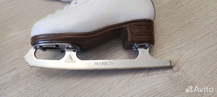 Фигурные коньки jackson Artiste 11c