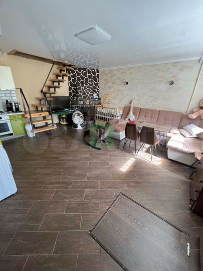 Дом 165 м² на участке 8 сот.