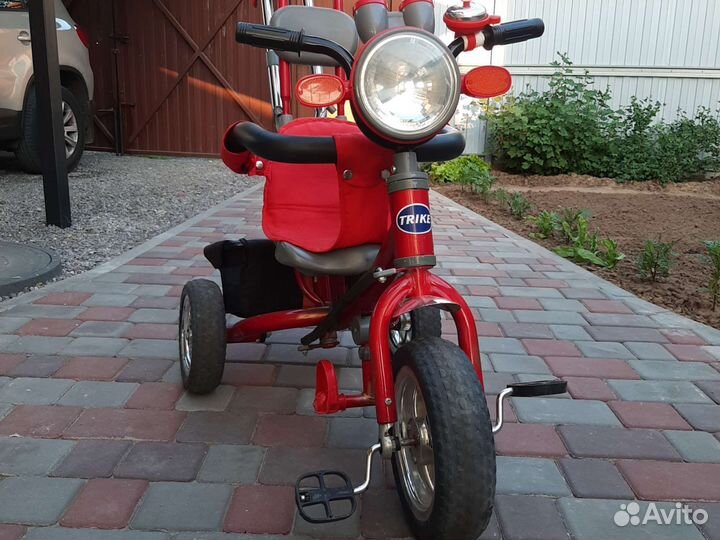Детский трехколесный велосипед