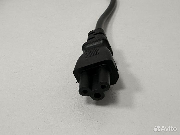 Сетевой кабель для ноутбука