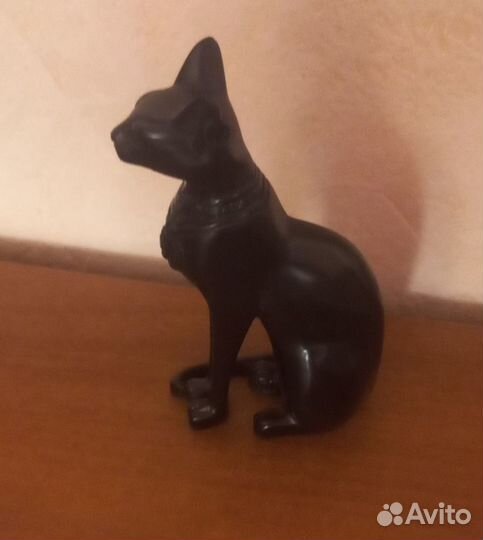 Статуэтка Сфинкс из Египта