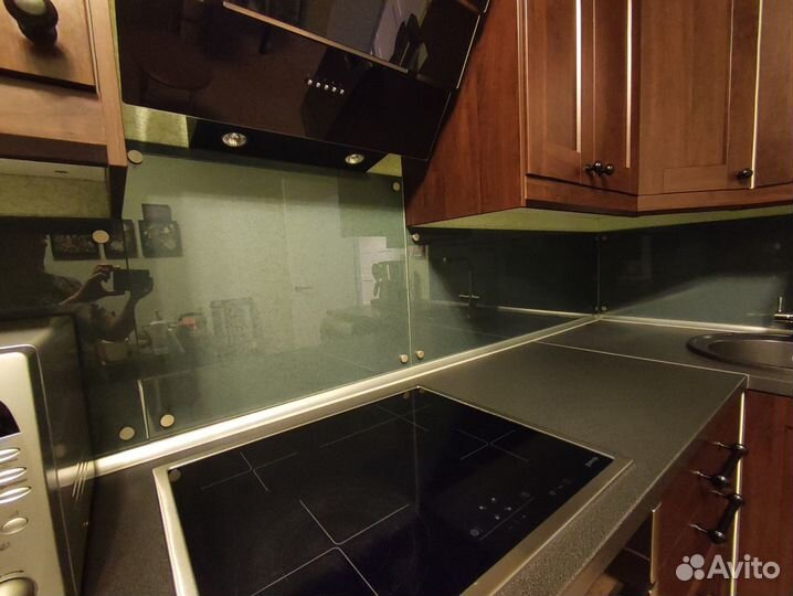 Кухонный фартук (стеновая панель)