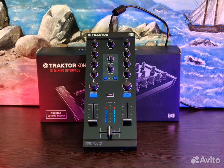 DJ контроллер Traktor Kontrol Z1