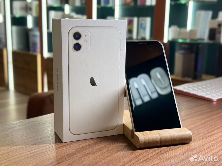 iPhone 11, 64 ГБ