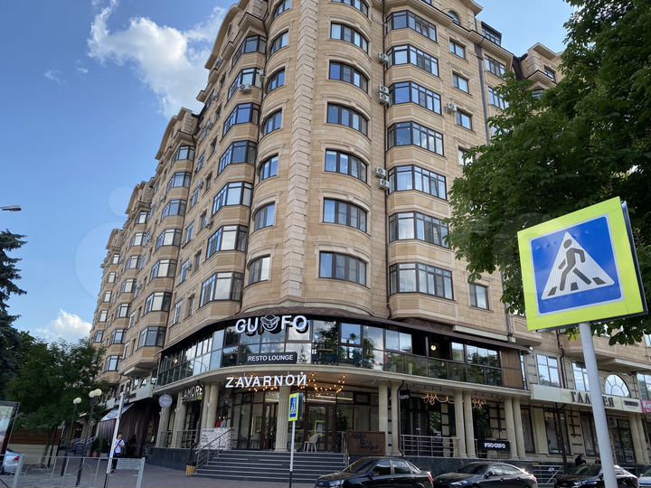 2-к. квартира, 73 м², 7/10 эт.