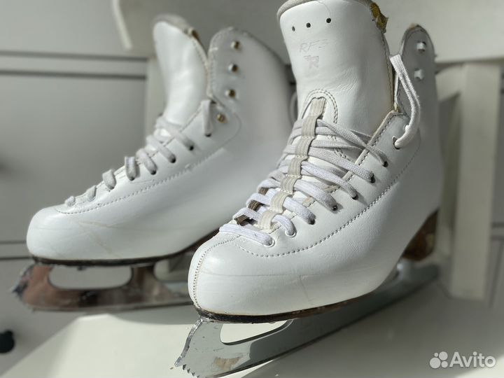 Фигурные коньки risport RF3 pro 245