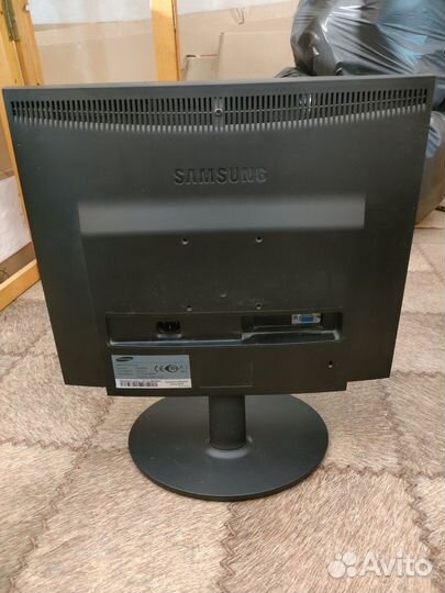 Монитор Samsung E1920NR 19 дюймов