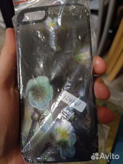 Чехлы для айфонов 4 и 5