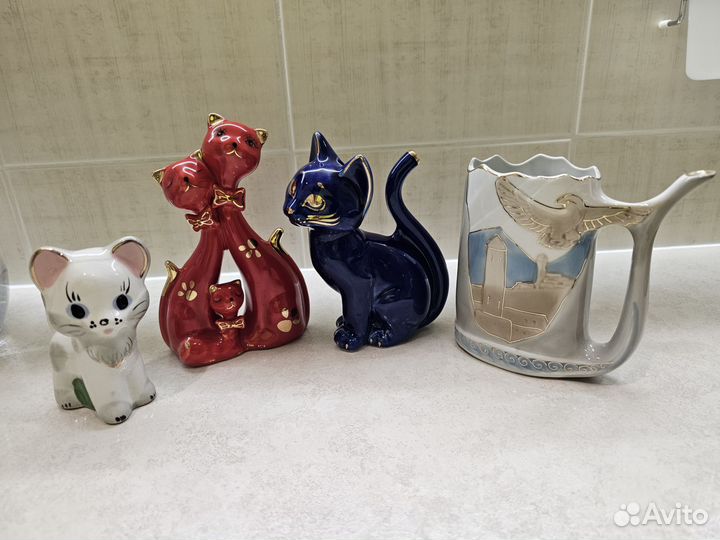 Кисловодский фарфор поильники и статуэтки кошки