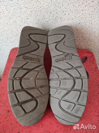 Кроссовки Reebok. 42/5p
