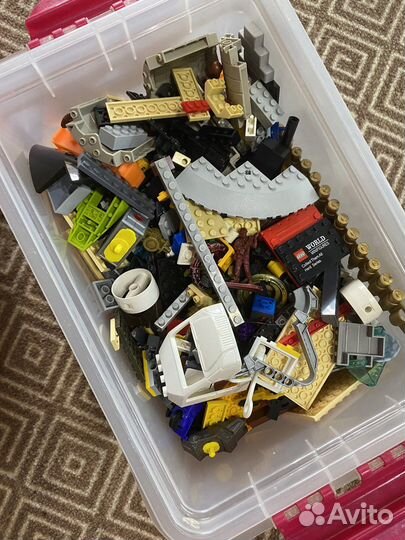 Коробка лего