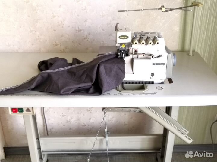 Оверлок Typical GN79 5-нит.в комплекте