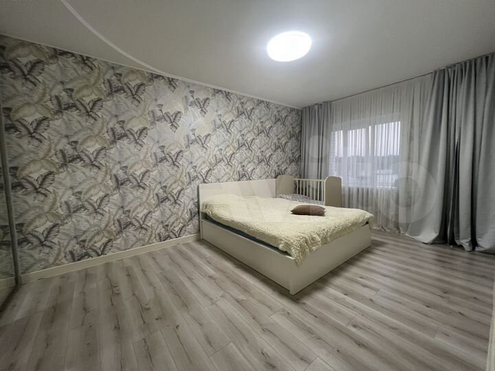 2-к. квартира, 88 м², 4/9 эт.