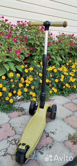 Самокат детский трёхколёсный (TechTeam Tiger Plus)