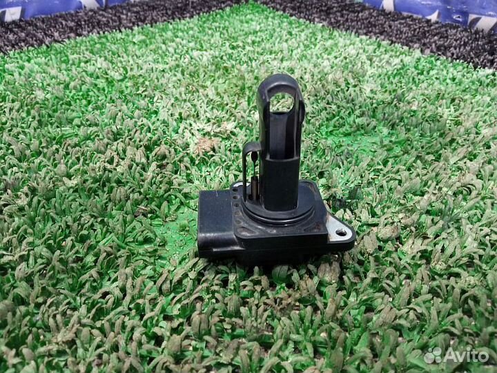 Датчик массового расхода воздуха дмрв Mitsubishi P