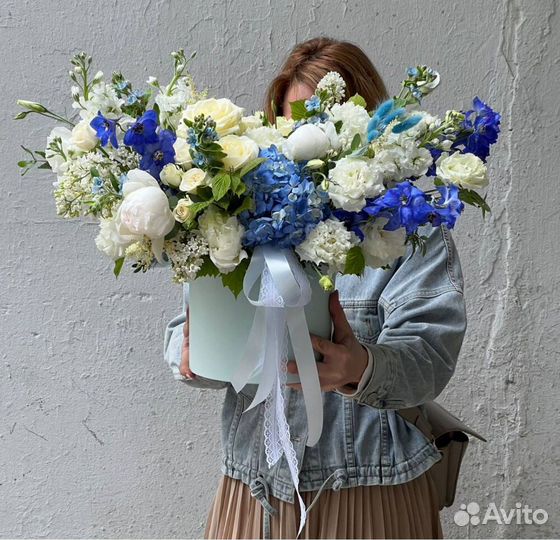 Композиции и букеты из цветов. Доставка