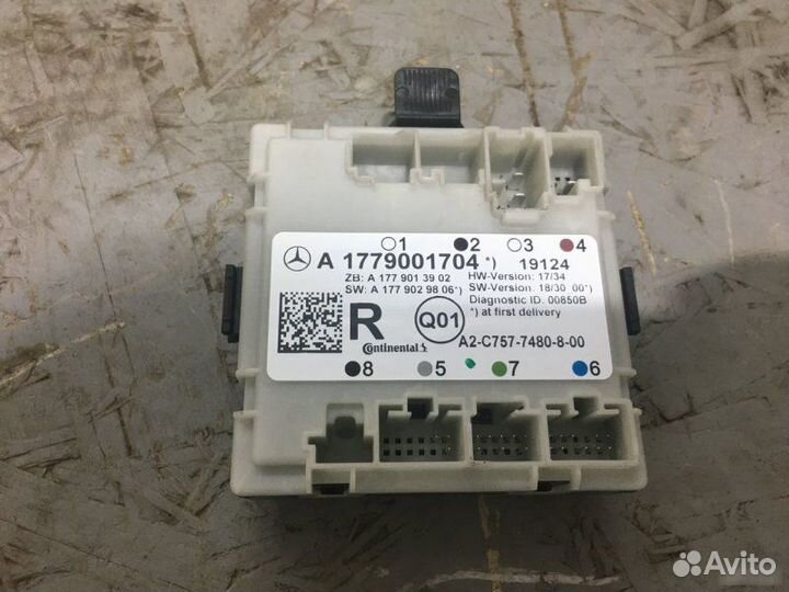 Блок управления двери Mercedes A200 W177 1.3L
