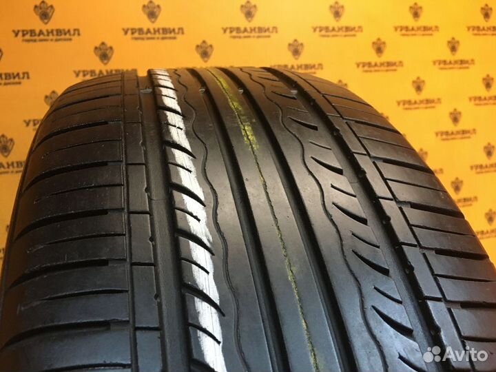 Kumho Solus KH17 215/55 R17 94V