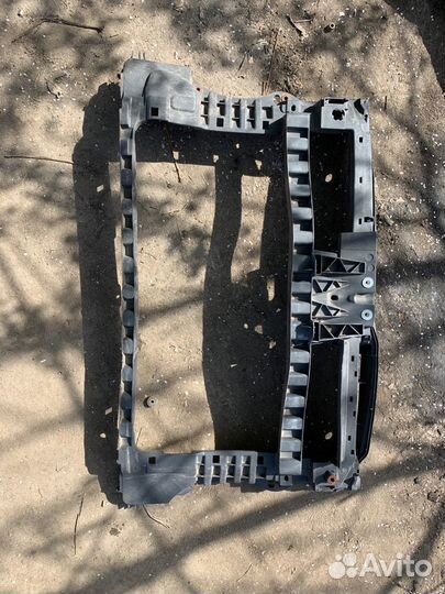 Передняя панель Volkswagen Golf VI