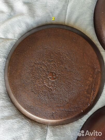 Сковороды чугунные блинные старинные 25см