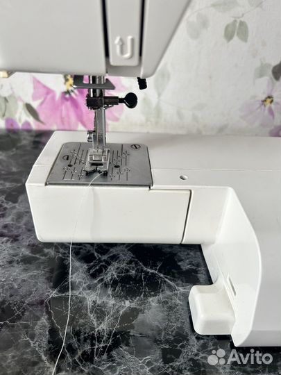 Швейная машина электрическая janome 2015