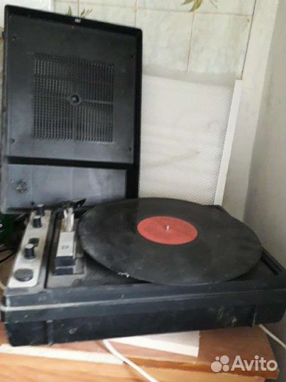 Виниловый проигрыватель Концерт 304