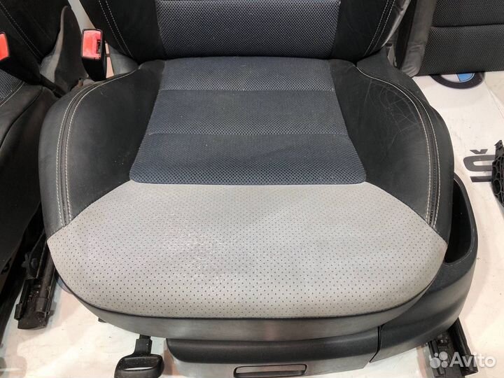 Комплект сидений Skoda Octavia Rs A5 (1Z) 2.0 ccza