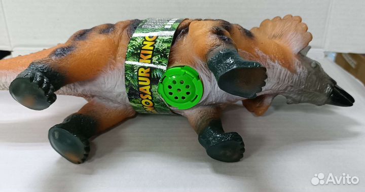 Динозавр резиновый большой со звуком новый