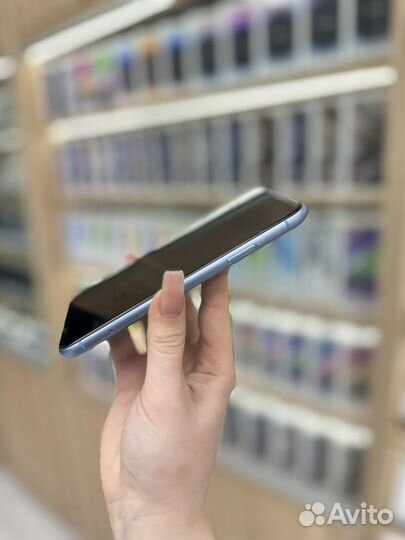 iPhone Xr, 64 ГБ
