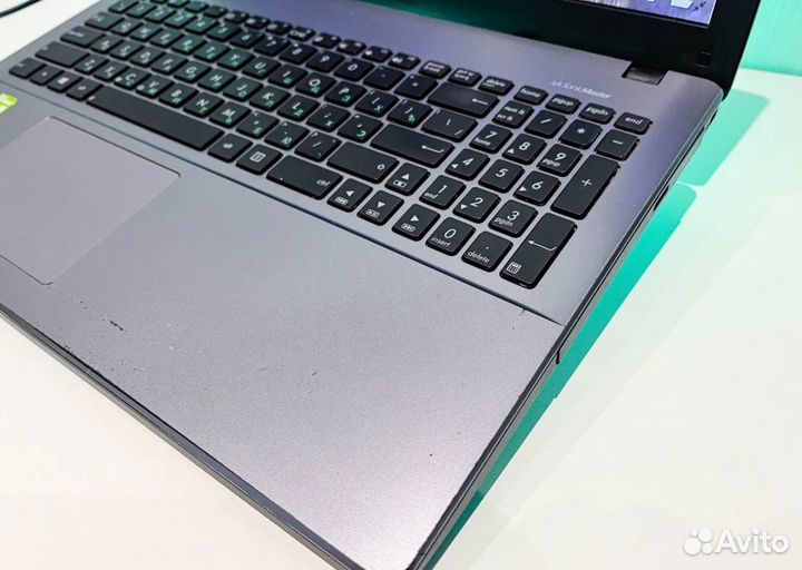 Игровой ноут Asus \ Intel i5 \ SSD GeFroce 720m