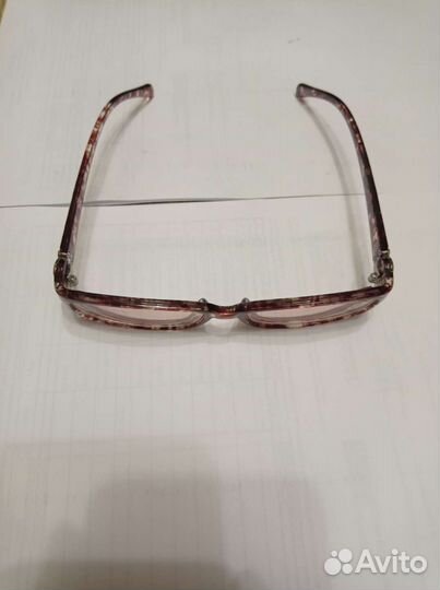 Продам очки -4
