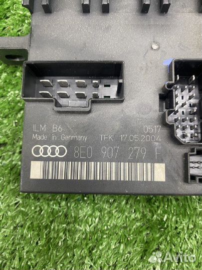 Блок бортовой сети Audi A4 8E 588