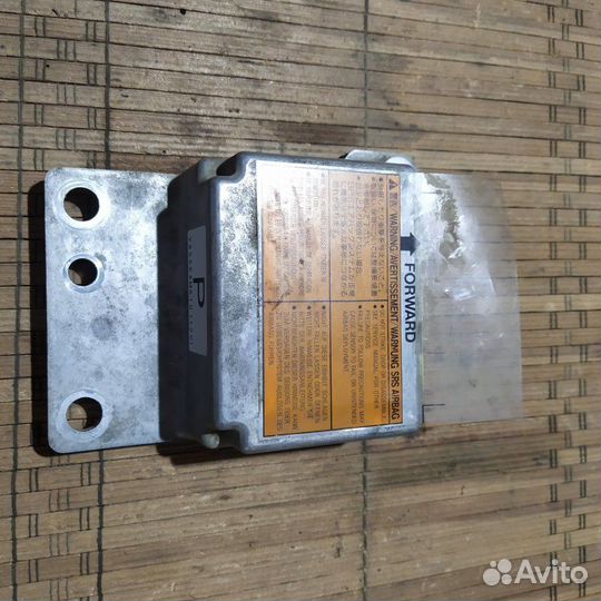 Блок управления airbag Nissan Sanny седан FB15