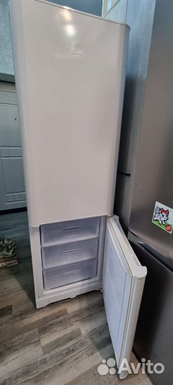 Холодильник