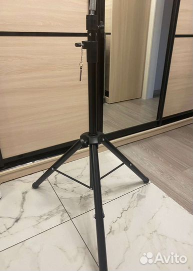 Штатив напольный для манекен головы