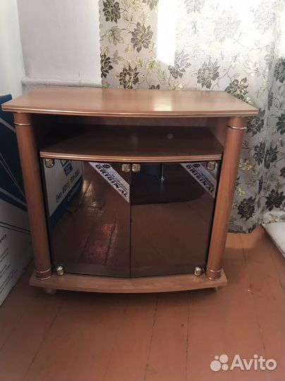 Тумба под телевизор