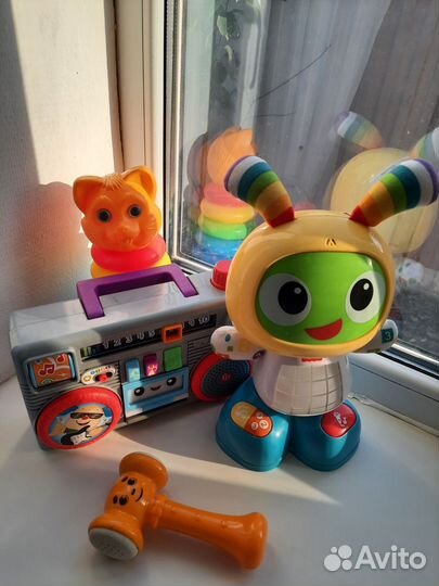 Развивающие игрушки интерактивные для малышей